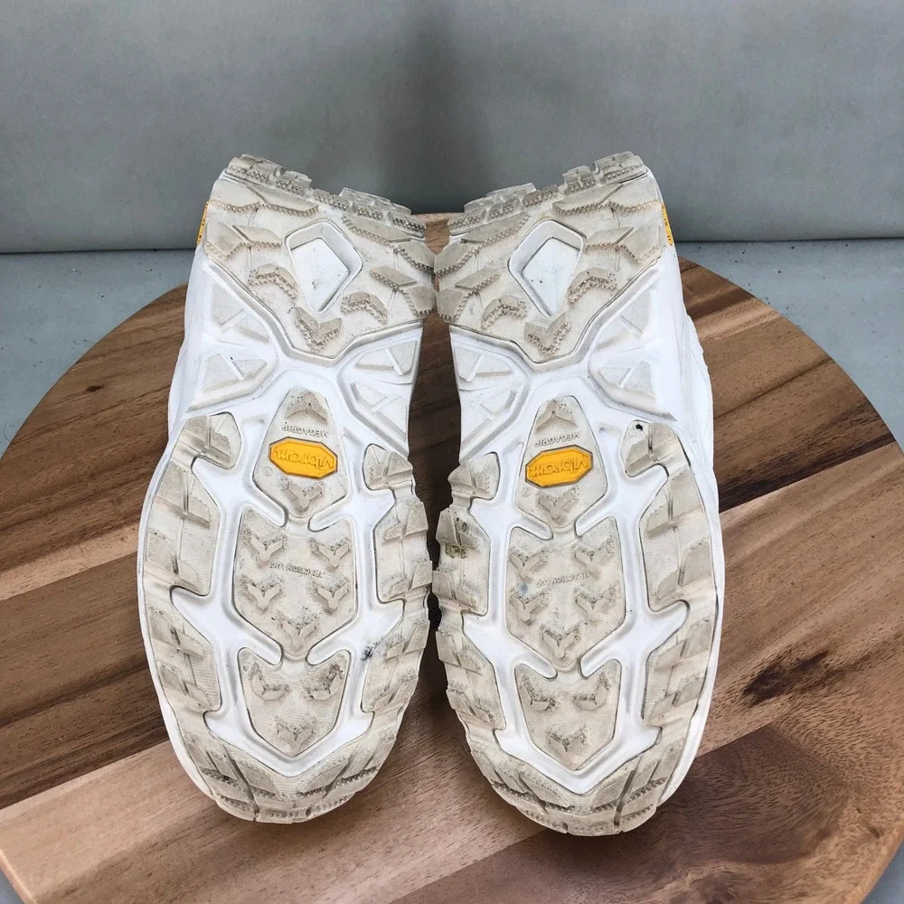 Hoka One One Womens Kaha 2 Frost Moc GTX White Waterproof Slip On Womens Size 7B